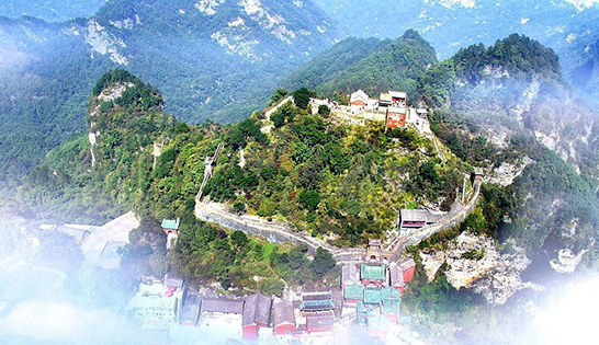 找十堰托运公(gōng)司和十堰货运公(gōng)司，就到东丰十堰物(wù)流公(gōng)司，专注十堰物(wù)流运输十堰专線(xiàn)